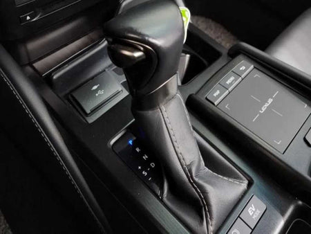 Lexus ES — photo 09