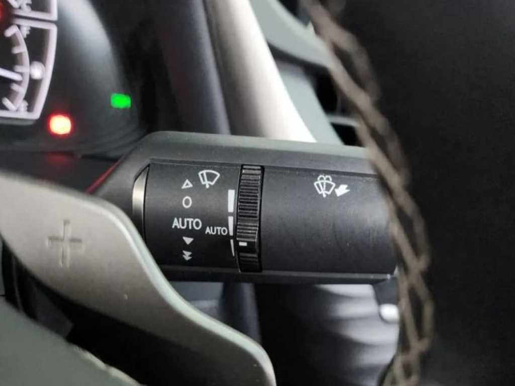 Lexus ES — photo 18