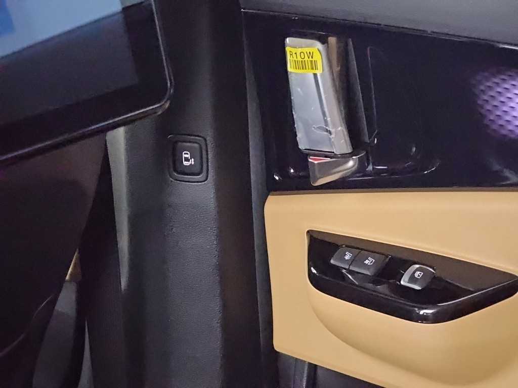 Kia Carnival — photo 14