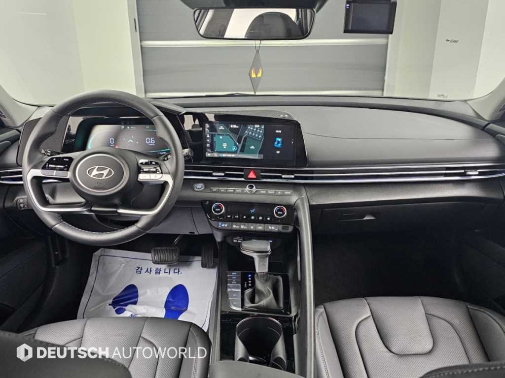 Hyundai Avante — photo 07