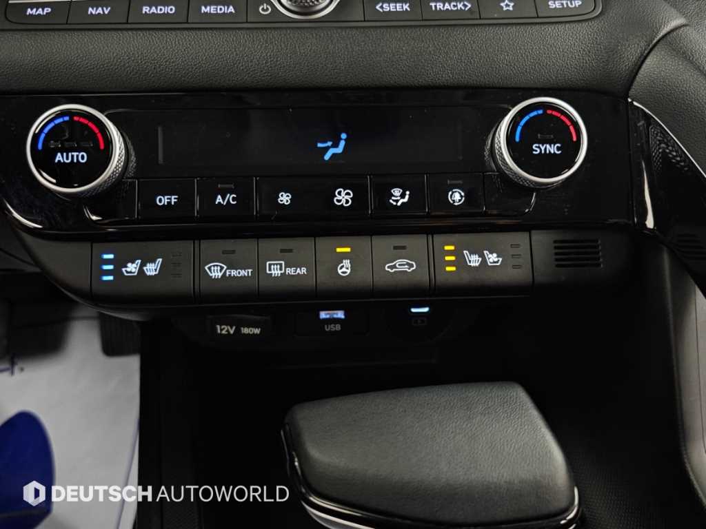 Hyundai Avante — photo 17