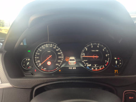 BMW 3-Series — photo 10