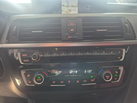 BMW 3-Series — photo 12