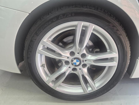 BMW 3-Series — photo 19
