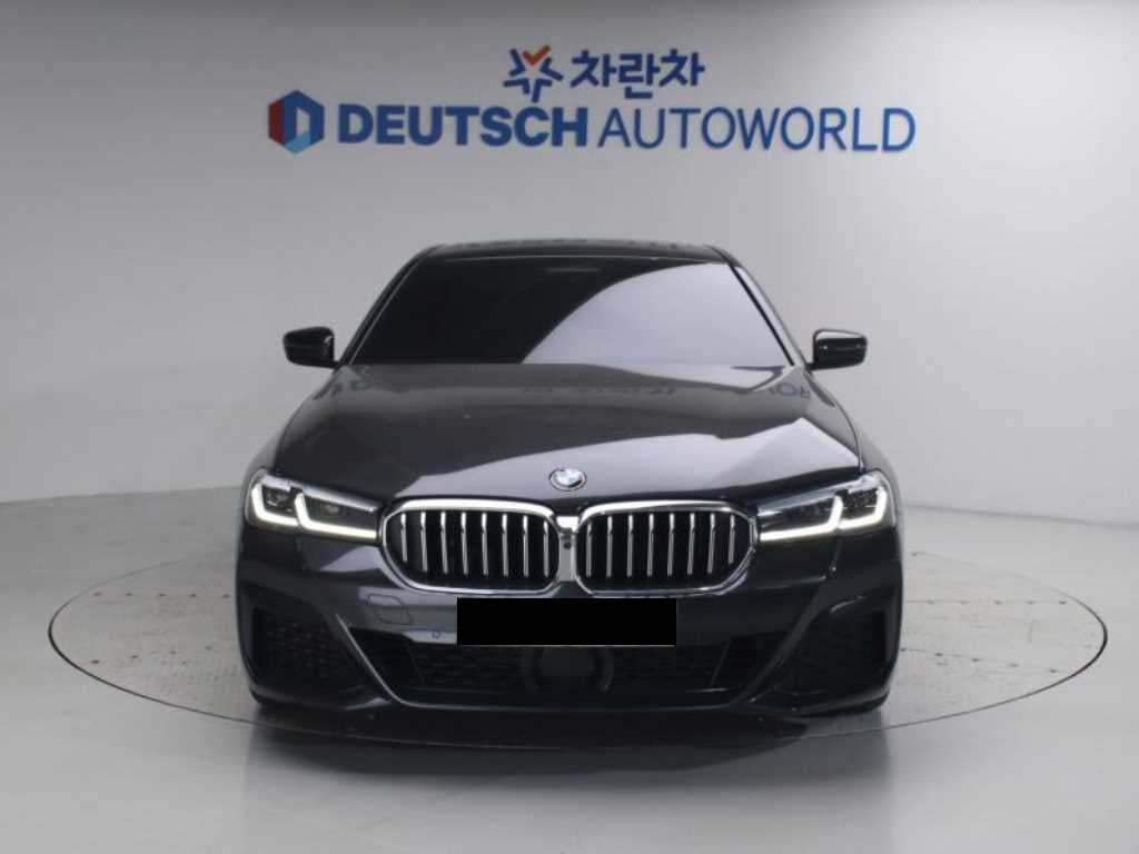 BMW 5-Series — photo 03