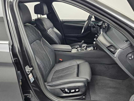 BMW 5-Series — photo 10