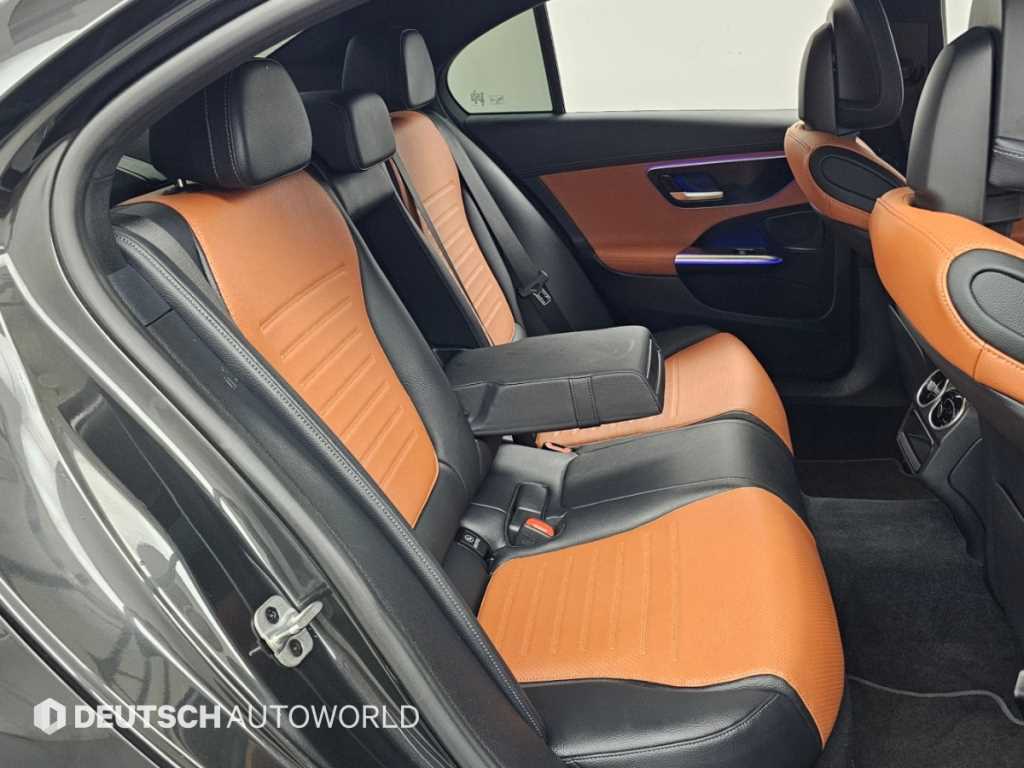 Mercedes-Benz C-Class — photo 12