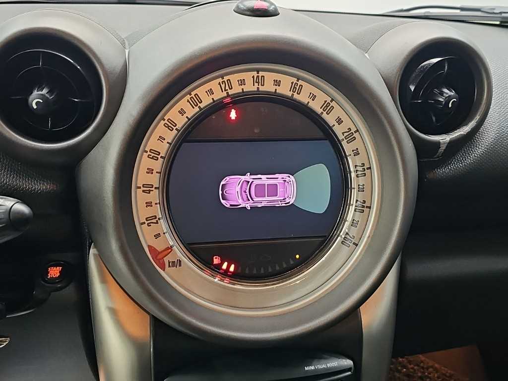 Mini Countryman — photo 14
