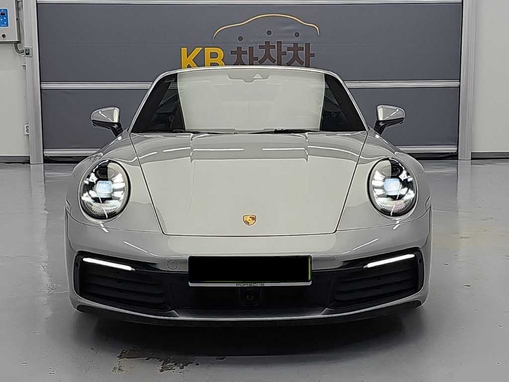 Porsche 911 — photo 01