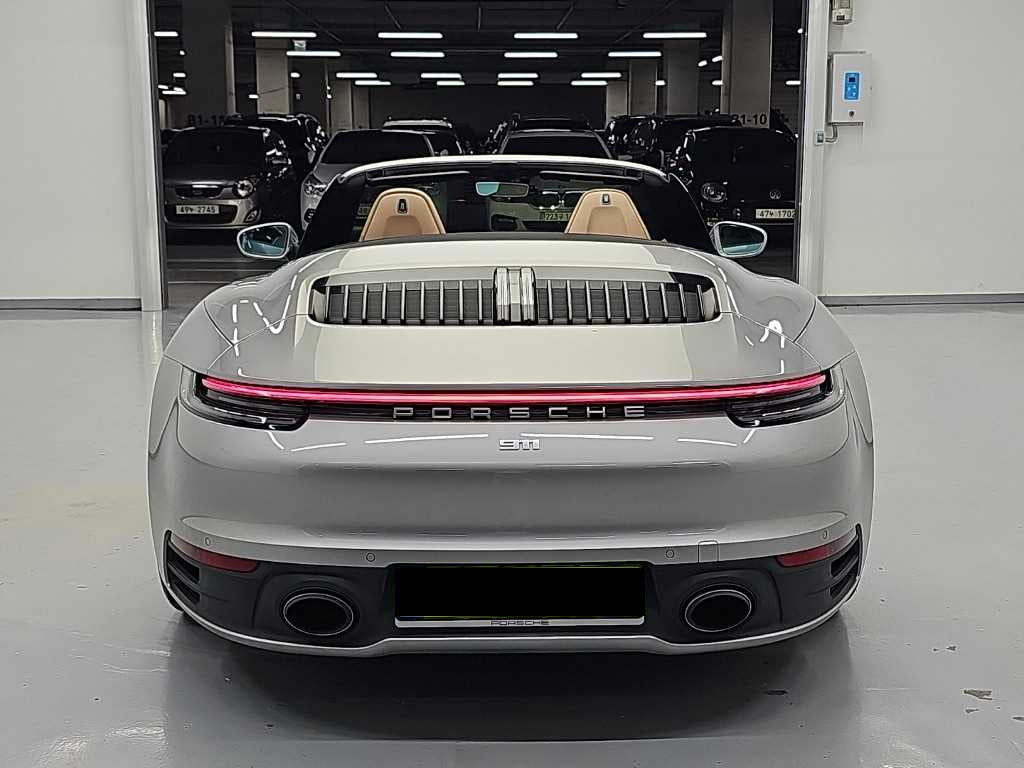 Porsche 911 — photo 02