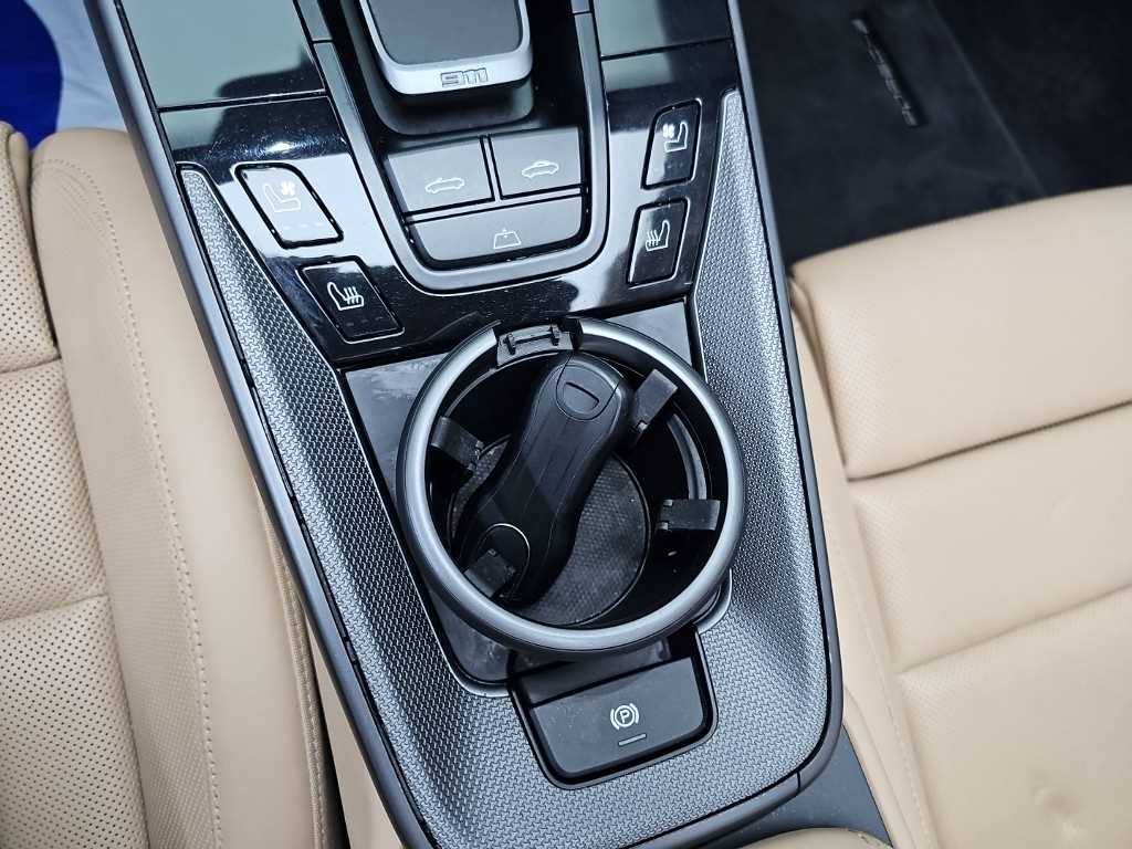 Porsche 911 — photo 15