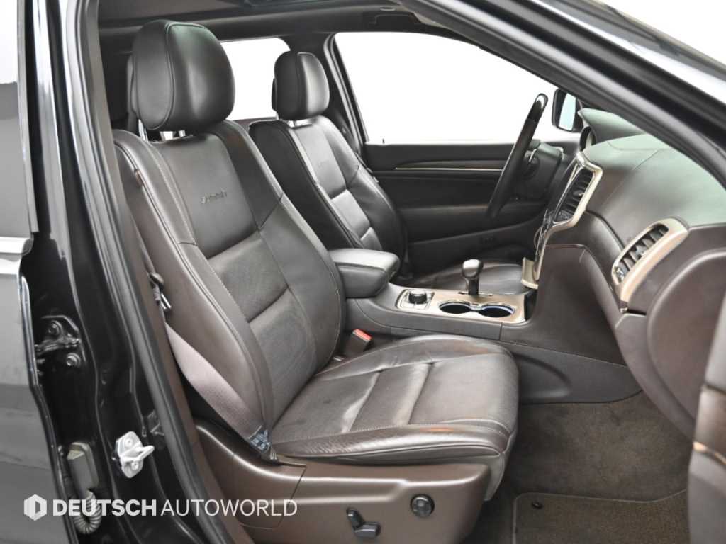 Jeep Cherokee — photo 10
