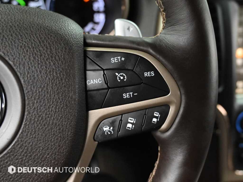 Jeep Cherokee — photo 18