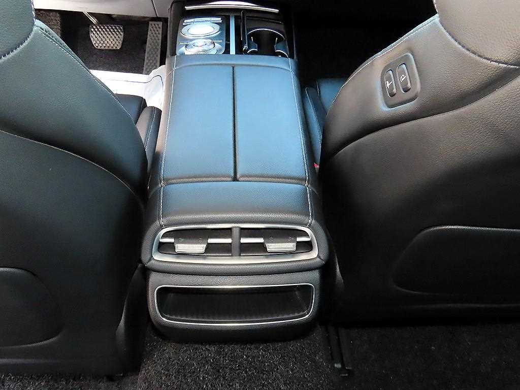 Genesis G80 — photo 16
