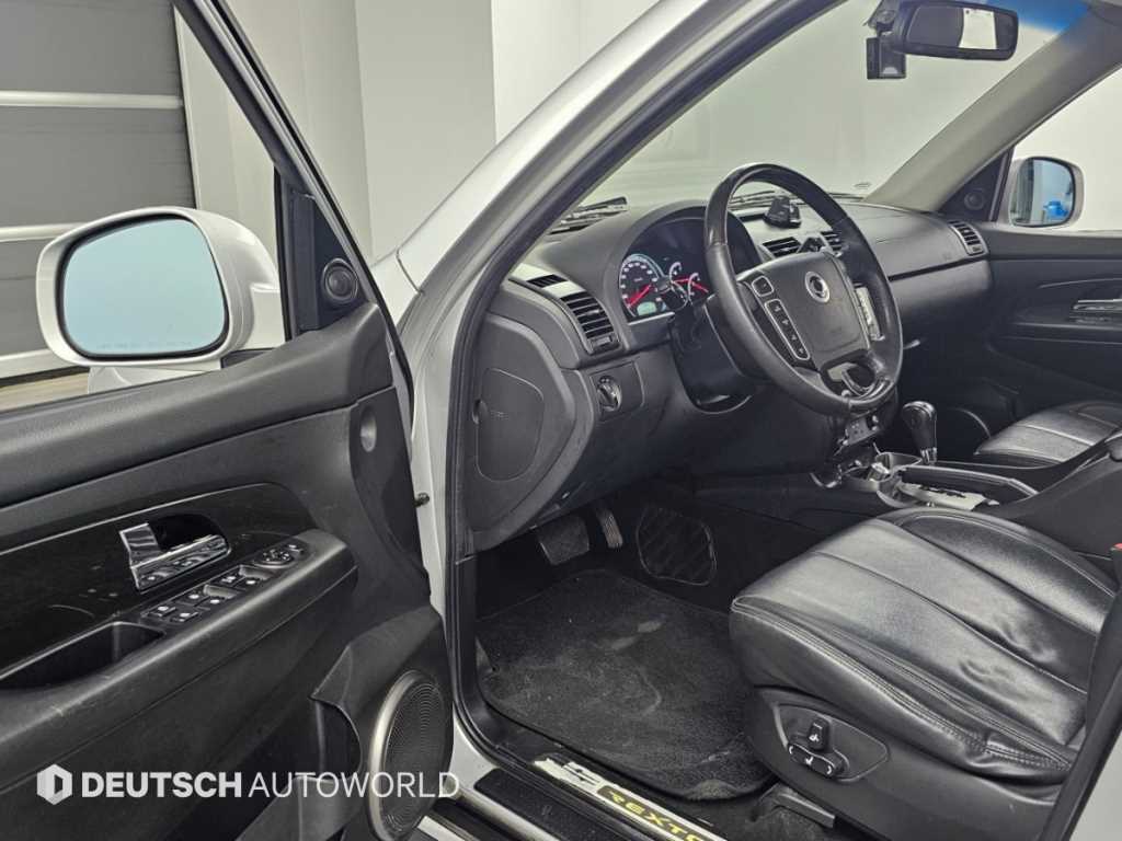 KGM Rexton — photo 11