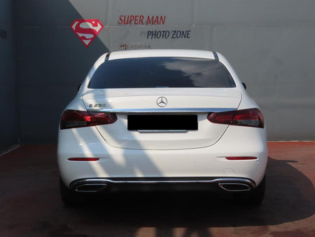 Mercedes-Benz E-Class — photo 04