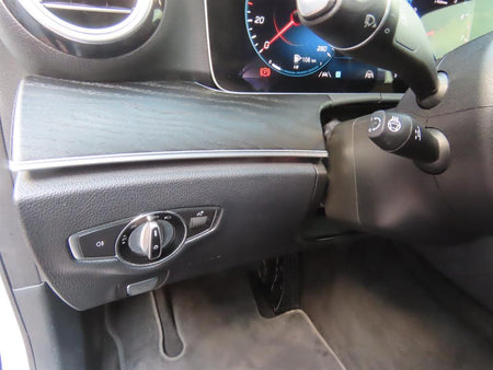 Mercedes-Benz E-Class — photo 14