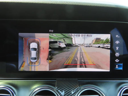 Mercedes-Benz E-Class — photo 19