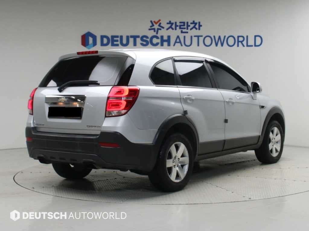 CHEVROLET Captiva — photo 02