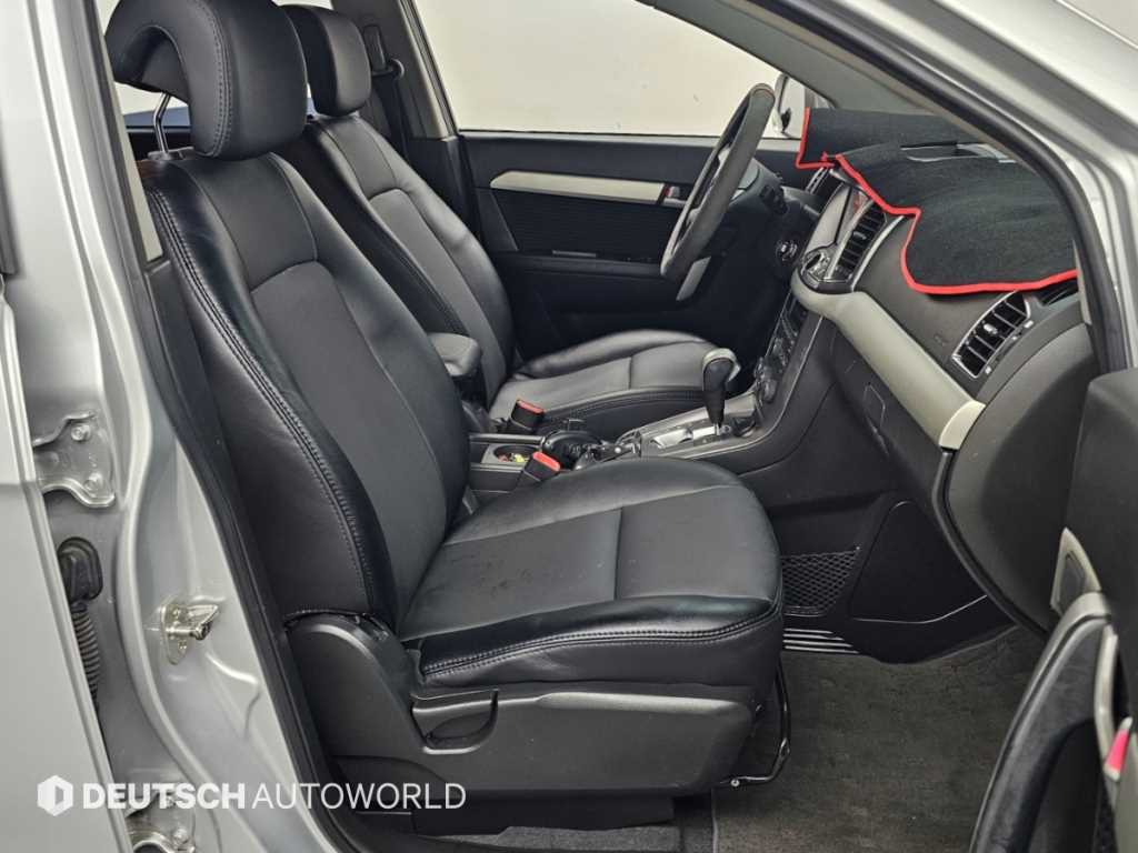 CHEVROLET Captiva — photo 10