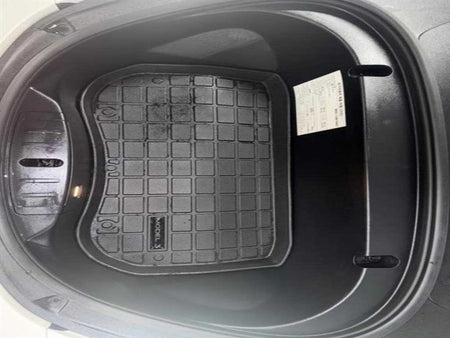 Tesla Model 3 — photo 18