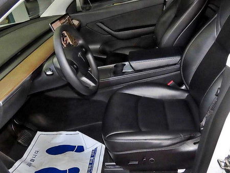 Tesla Model Y — photo 06