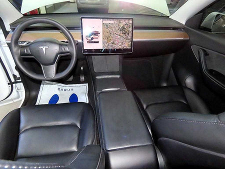 Tesla Model Y — photo 10