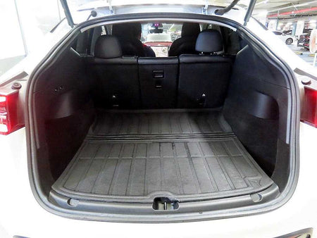 Tesla Model Y — photo 17