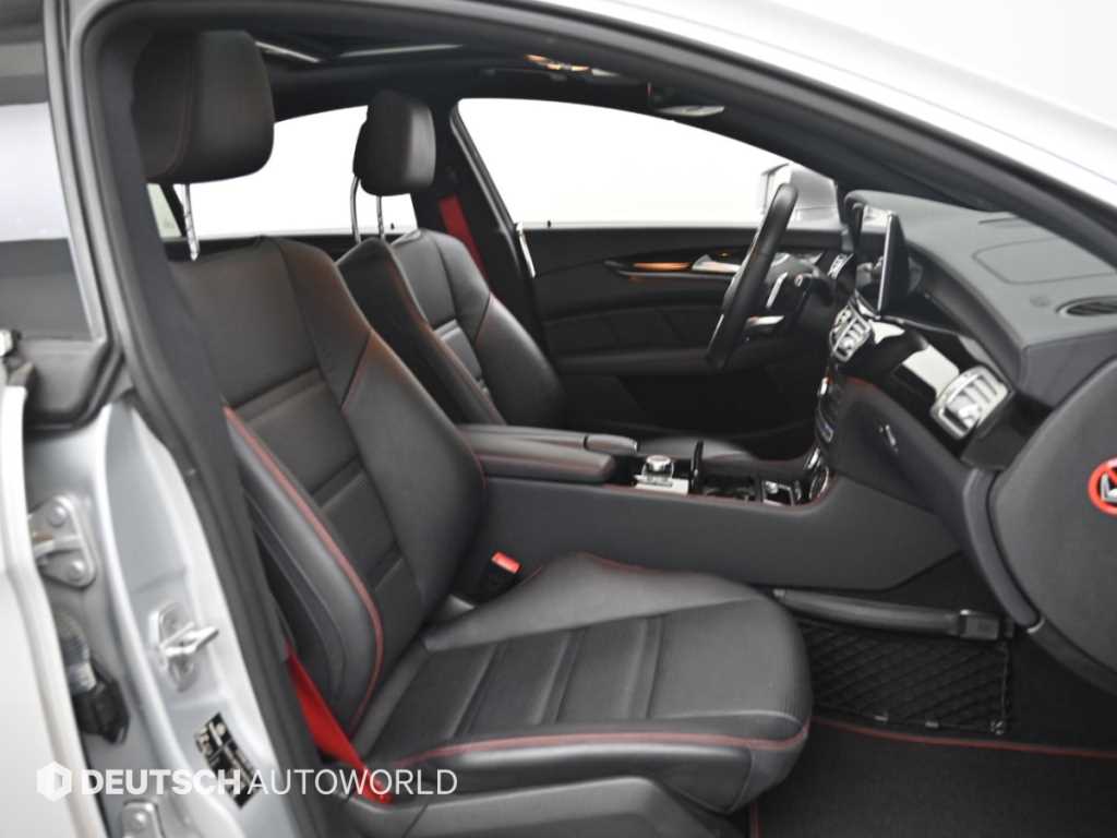 Mercedes-Benz CLS-Class — photo 10