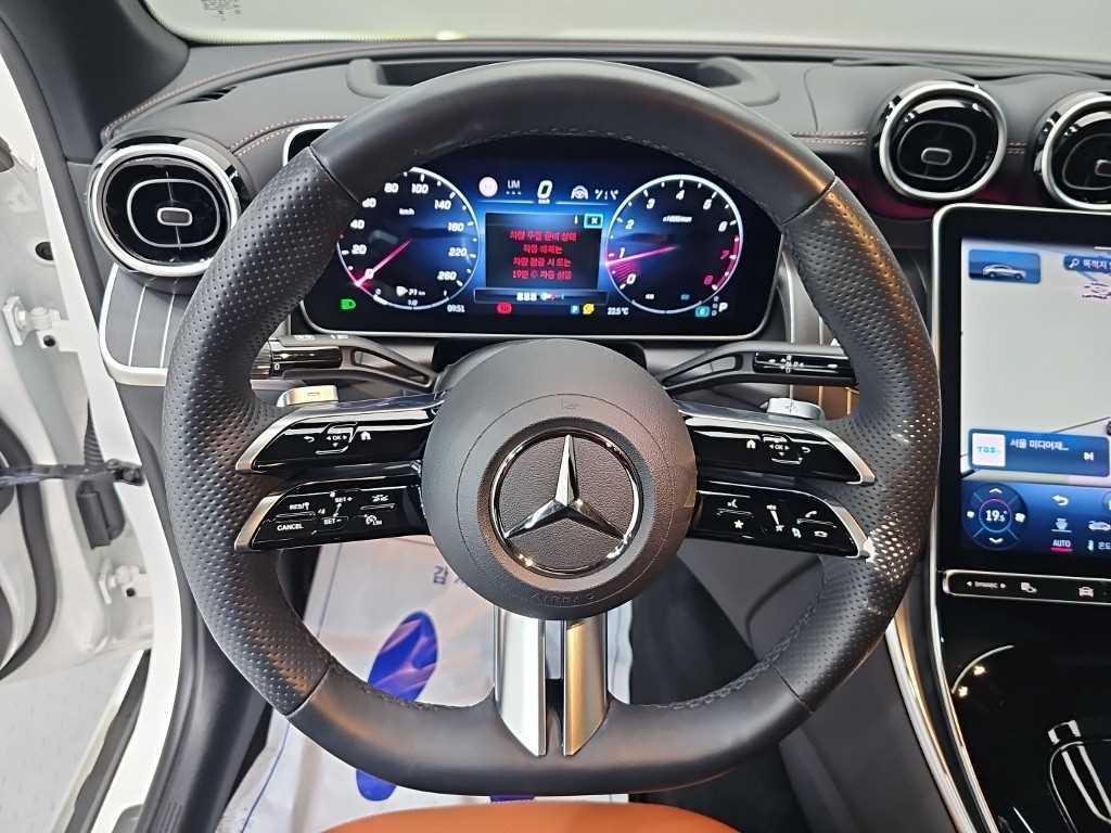 Mercedes-Benz GLC-Class — photo 09