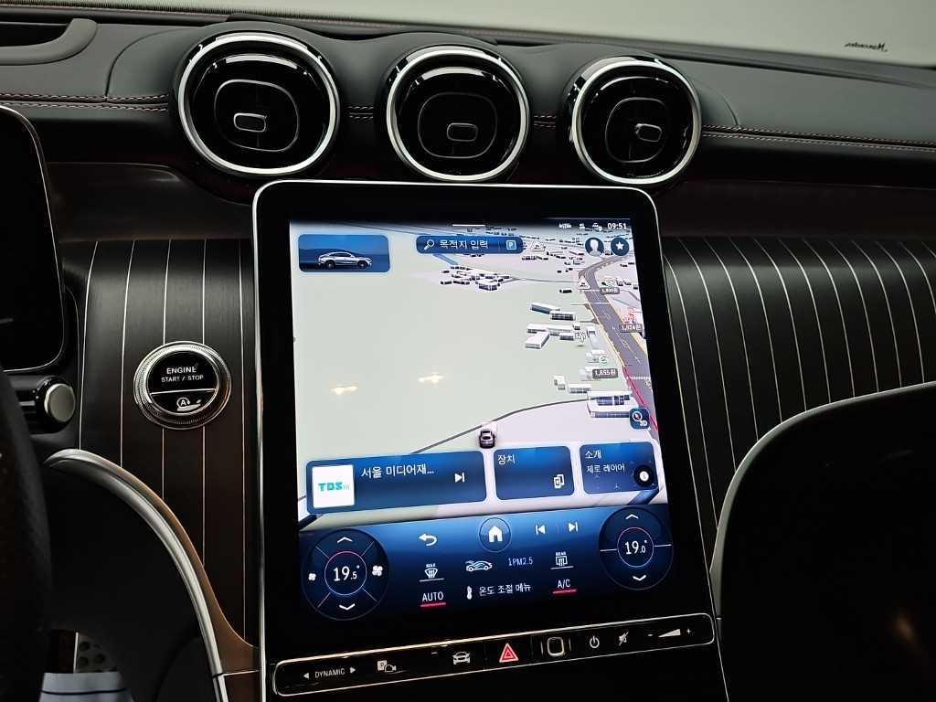Mercedes-Benz GLC-Class — photo 15
