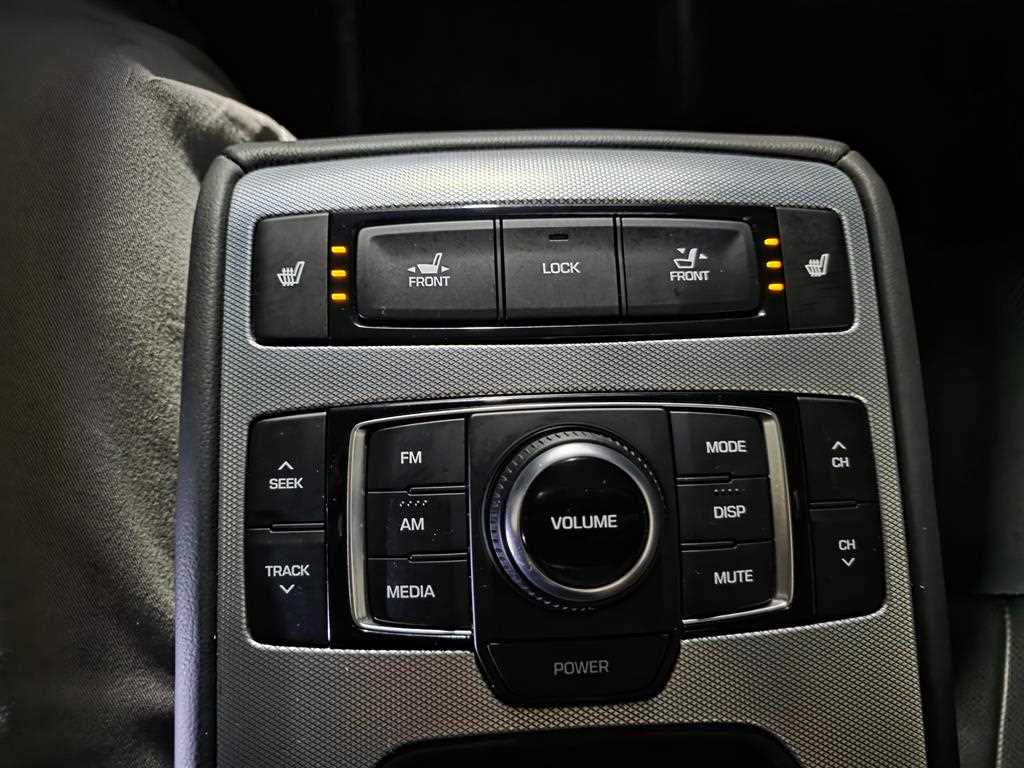 Genesis G80 — photo 15