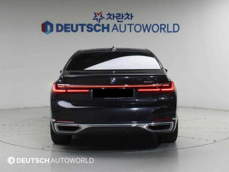 BMW 7-Series — photo 04