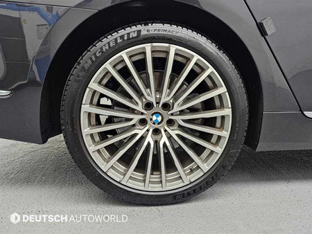 BMW 7-Series — photo 05