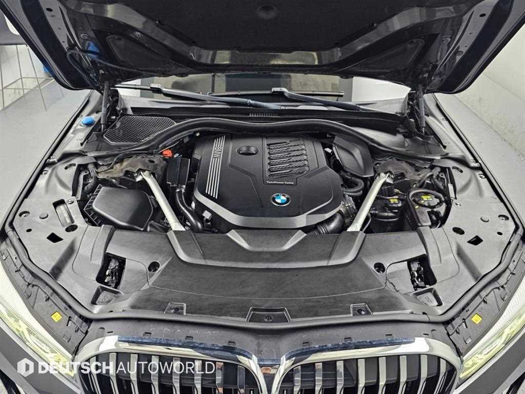 BMW 7-Series — photo 06