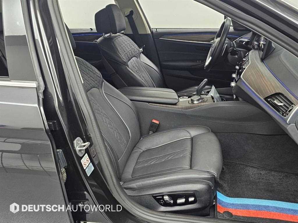BMW 5-Series — photo 10
