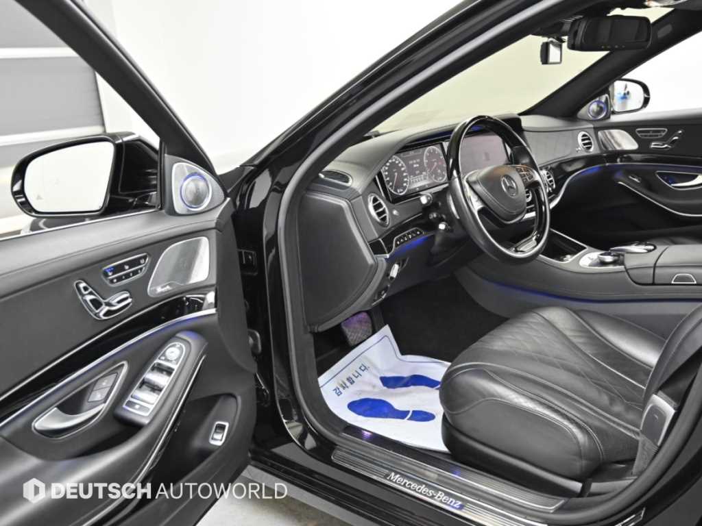 Mercedes-Benz S-Class — photo 11