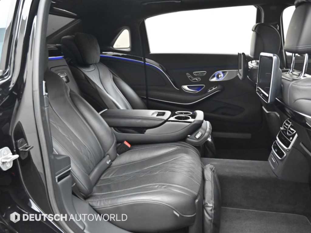 Mercedes-Benz S-Class — photo 12