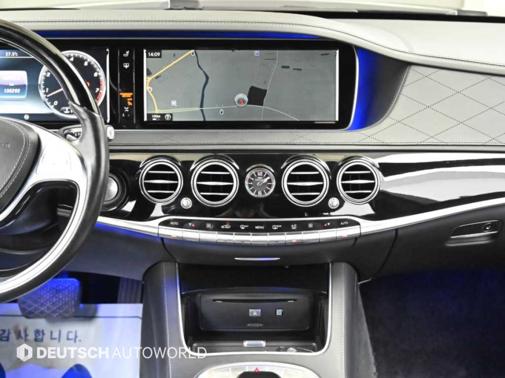 Mercedes-Benz S-Class — photo 14