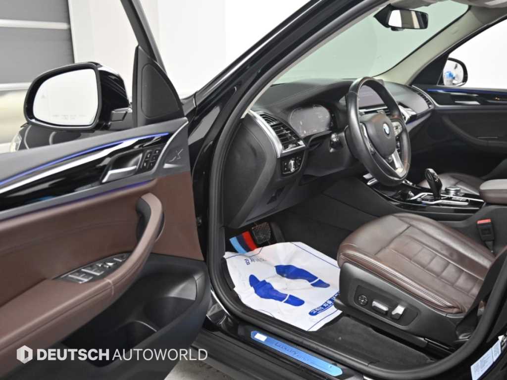 BMW X3 — photo 11