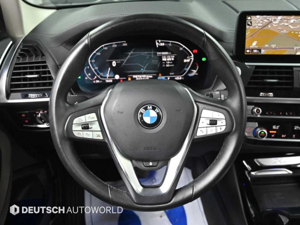 BMW X3 — photo 13