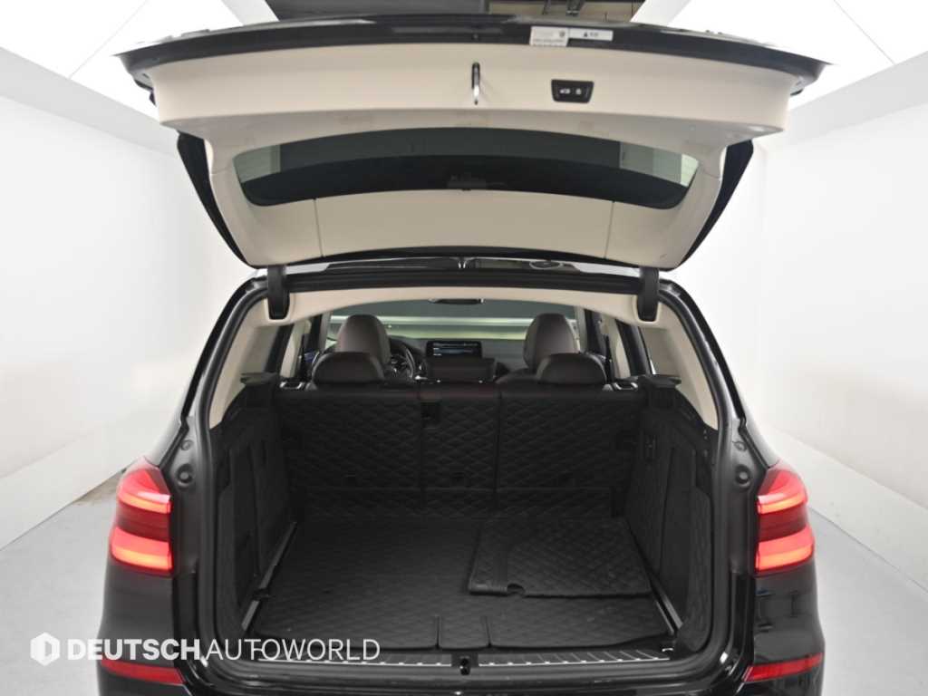 BMW X3 — photo 19