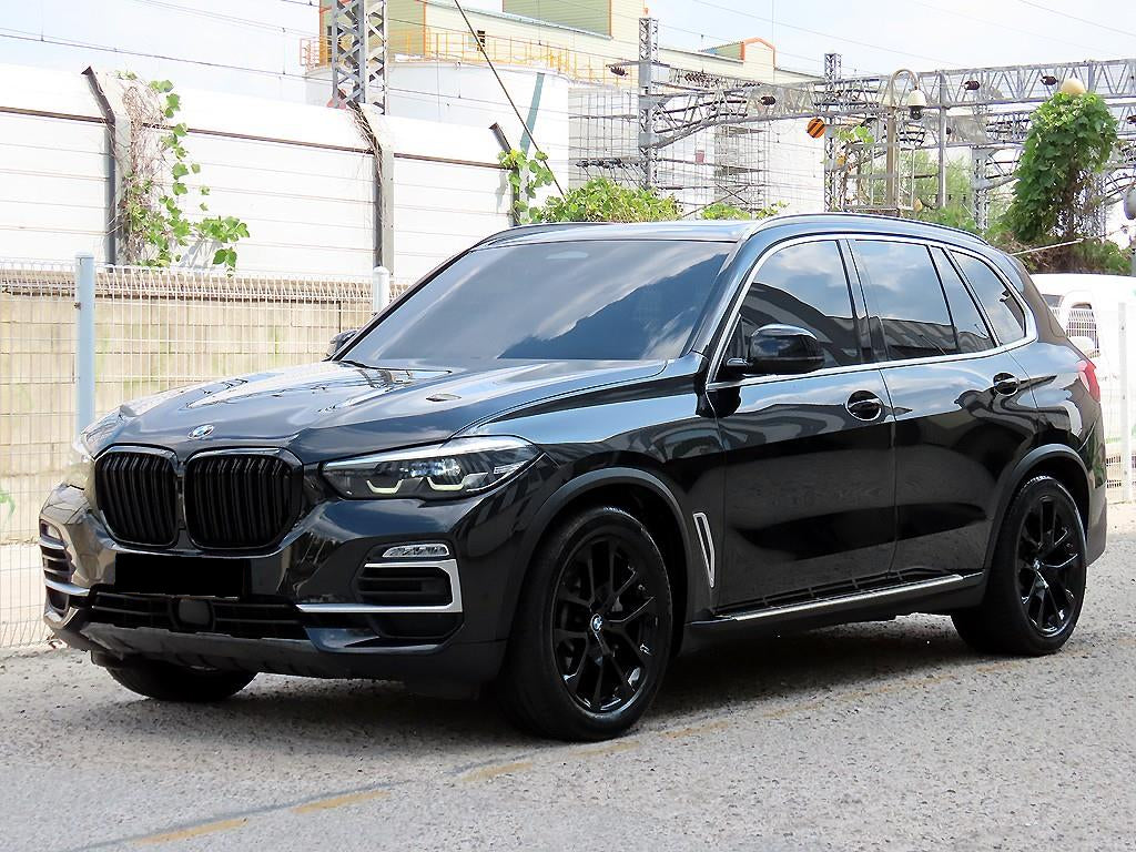 BMW X5 — photo 02