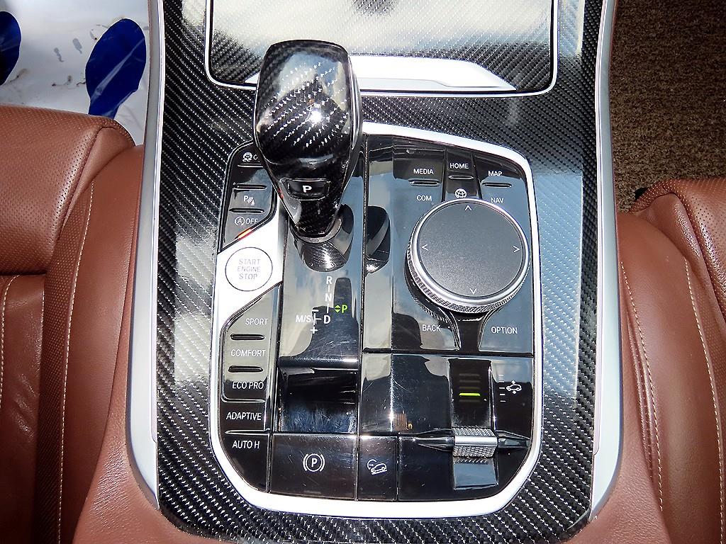 BMW X5 — photo 11