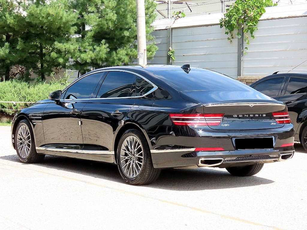 Genesis G80 — photo 03