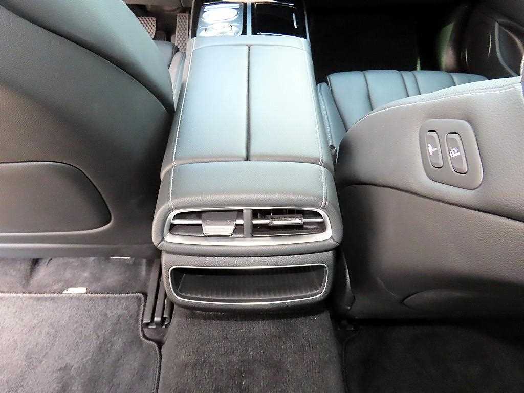 Genesis G80 — photo 16