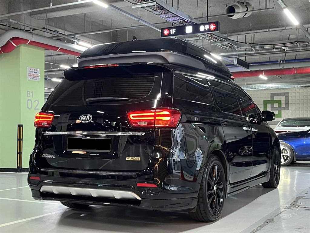Kia Carnival — photo 04