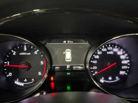 Kia Carnival — photo 05