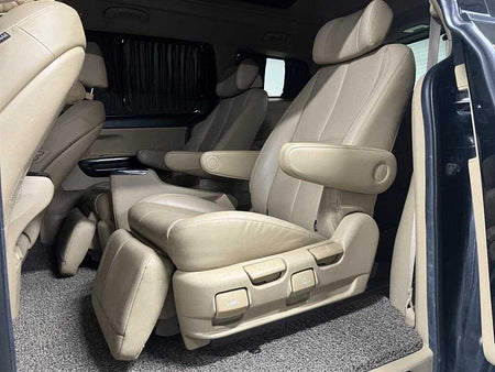 Kia Carnival — photo 09