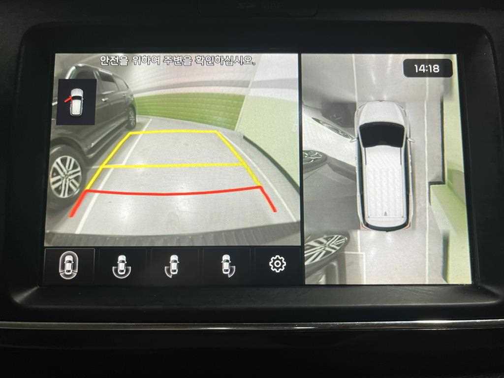 Kia Carnival — photo 11